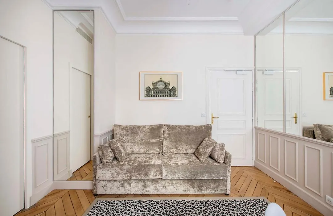 Le Beau Marais - Luxury Apartments, Air Cond, Lift-1